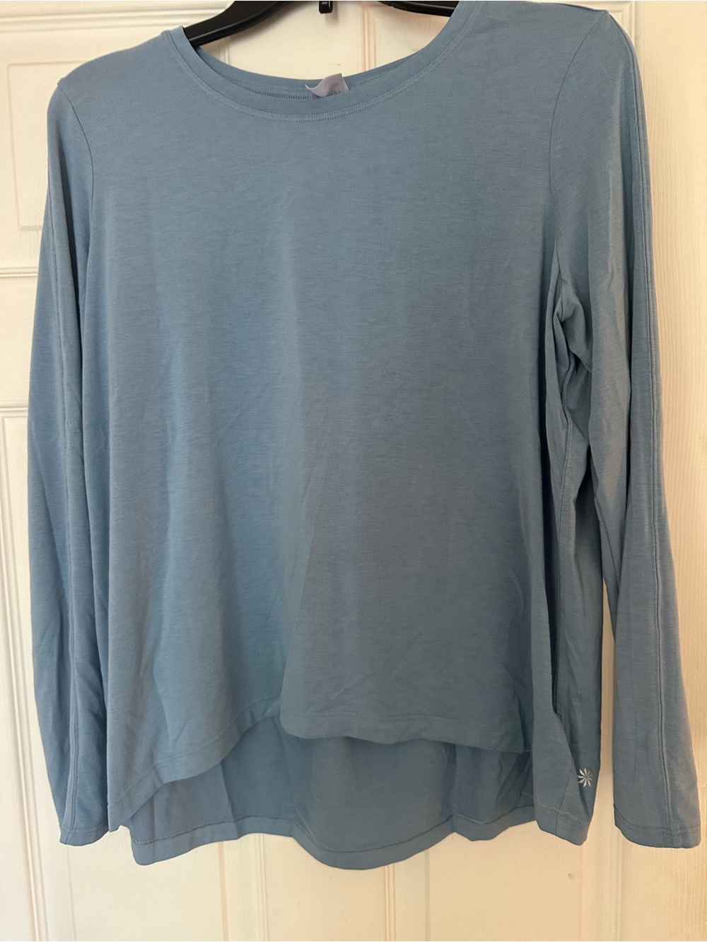 Athleta Light Blue Long Sleeve Crewneck Top